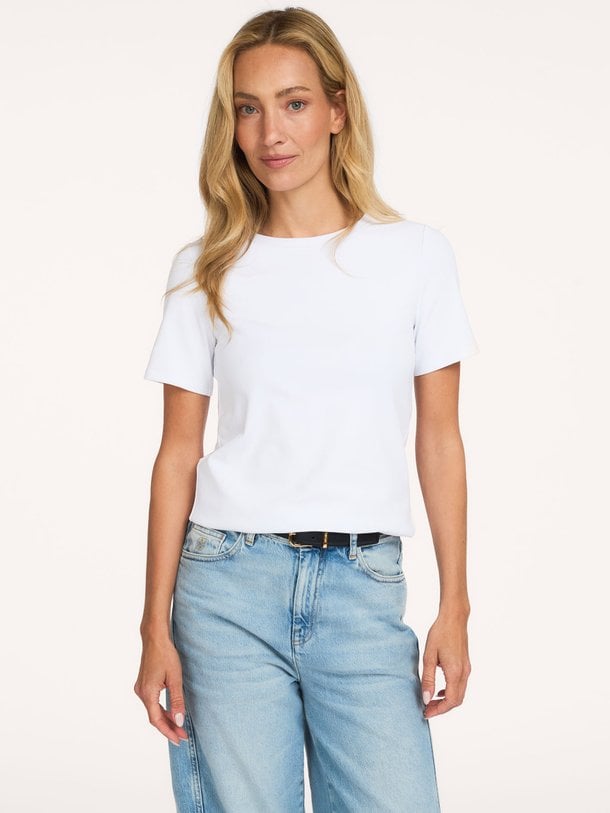 Ontdek de Katoenmix T-shirt van Yaya in de kleur wit bij Orangebag. Op werkdagen voor 21:45 besteld, morgen in huis.