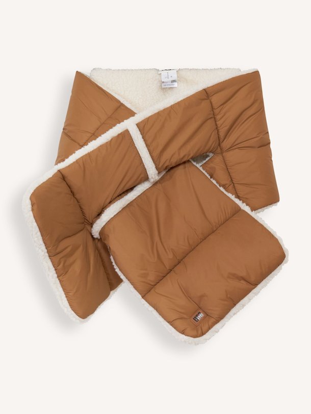 Ontdek de Gewatteerde teddy sjaal van Ugg in de kleur cognac bij Orangebag. Op werkdagen voor 21:45 besteld, morgen in huis.