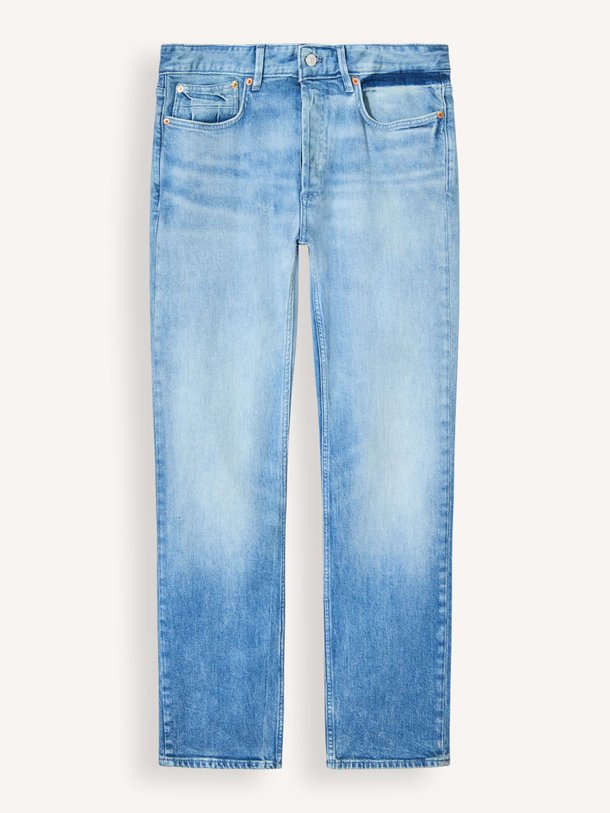 Ontdek de Ridge regular waist straight fit jeans van Denham in de kleur Blauw bij Orangebag. Op werkdagen voor 21:45 besteld, morgen in huis.
