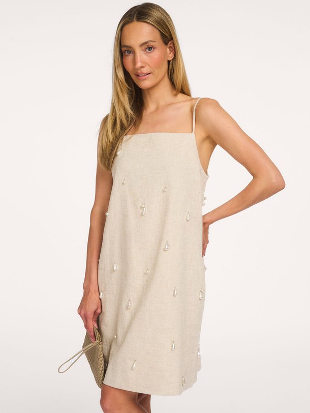 Ontdek de CMMELAN-DRESS van Copenhagen Muse bij Orangebag. Op werkdagen voor 21:45 besteld, morgen in huis.