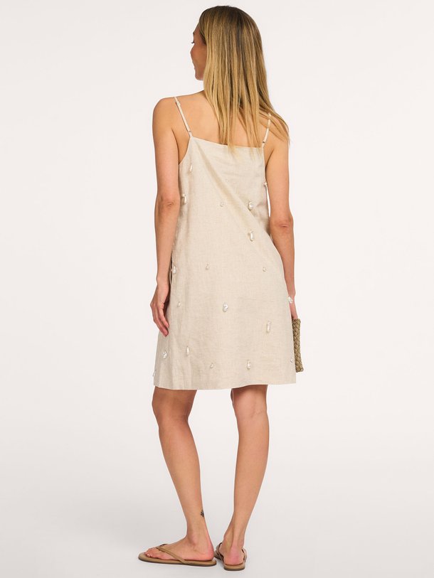 Ontdek de CMMELAN-DRESS van Copenhagen Muse bij Orangebag. Op werkdagen voor 21:45 besteld, morgen in huis.