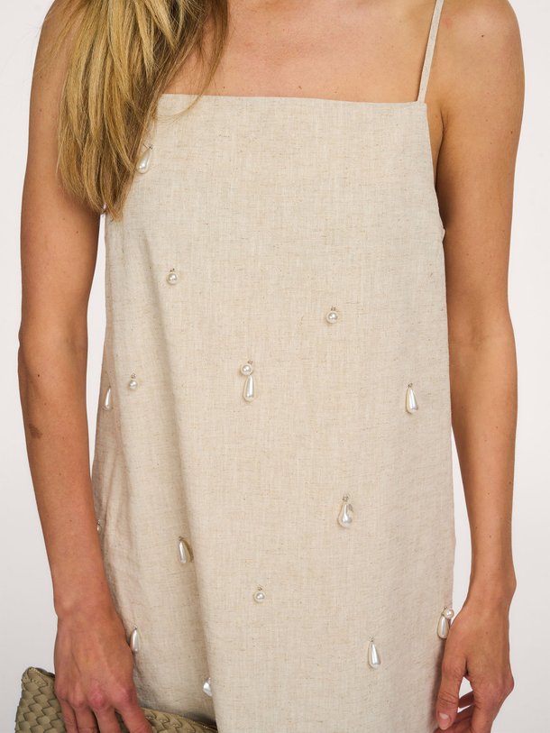 Ontdek de CMMELAN-DRESS van Copenhagen Muse bij Orangebag. Op werkdagen voor 21:45 besteld, morgen in huis.