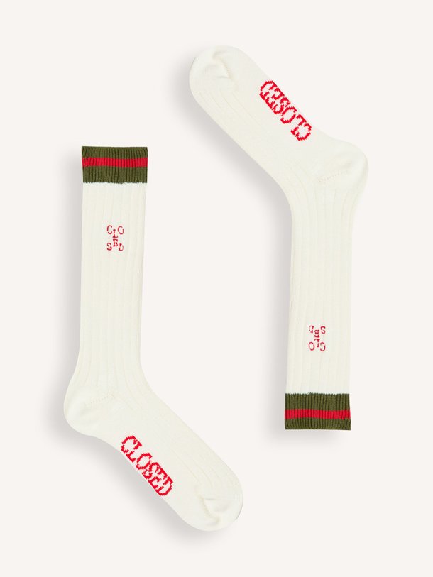 Ontdek de Organic cottonmix logo sokken van Closed in de kleur Off-white bij Orangebag. Op werkdagen voor 21:45 besteld, morgen in huis.