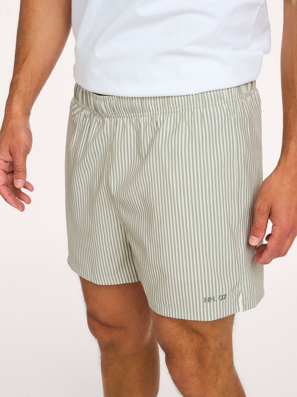 Nn.07 Holiday Shorts 10039 Ontdek de Holiday Shorts 10039 van NN.07 bij Orangebag. Op werkdagen voor 21:45 besteld, morgen in huis.
