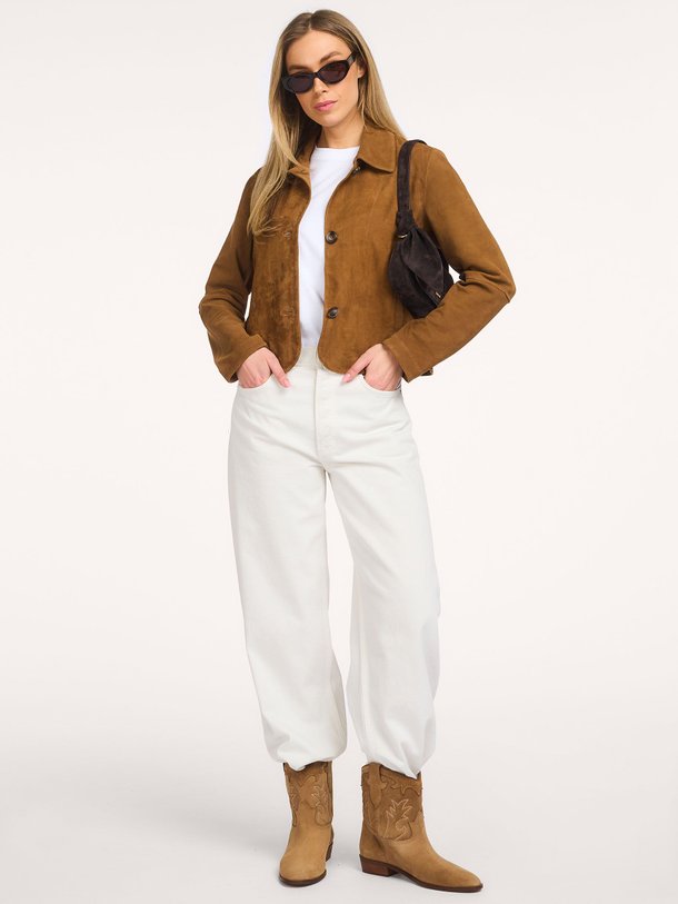 Ontdek de Rocky suède jack van Alter Ego in de kleur Camel bij Orangebag. Op werkdagen voor 21:45 besteld, morgen in huis.