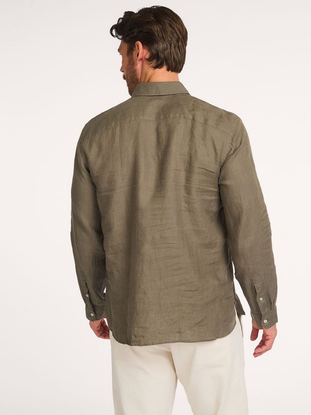 Ontdek de Camicia linnen overhemd van Xacus in de kleur Olijfgroen bij Orangebag. Op werkdagen voor 21:45 besteld, morgen in huis.