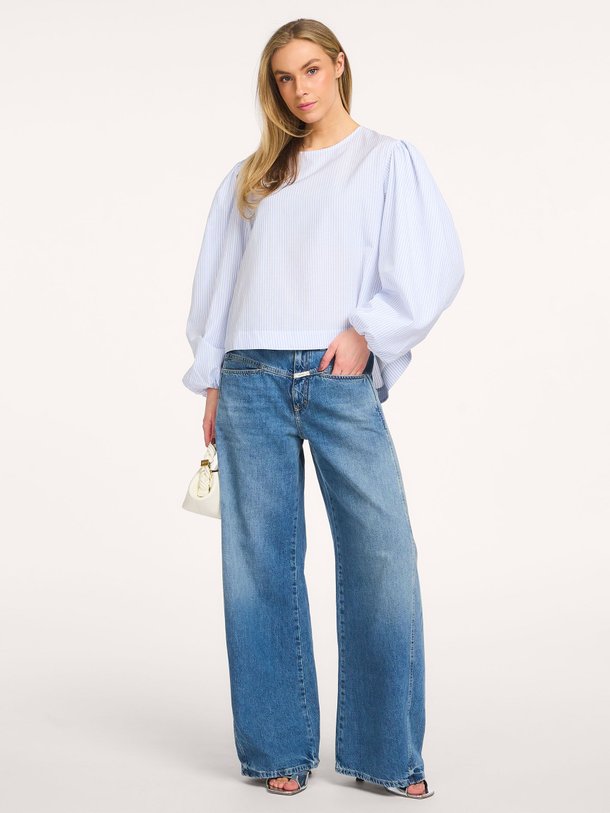 Ontdek de Florence katoenmix gestreepte top van Studio Anneloes in de kleur Blauw bij Orangebag. Op werkdagen voor 21:45 besteld, morgen in huis.