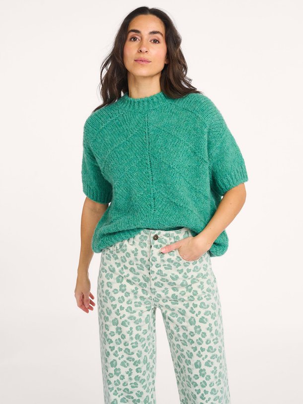 Ontdek de Vic alpacamix trui van By-Bar in de kleur Groen bij Orangebag. Op werkdagen voor 21:45 besteld, morgen in huis.