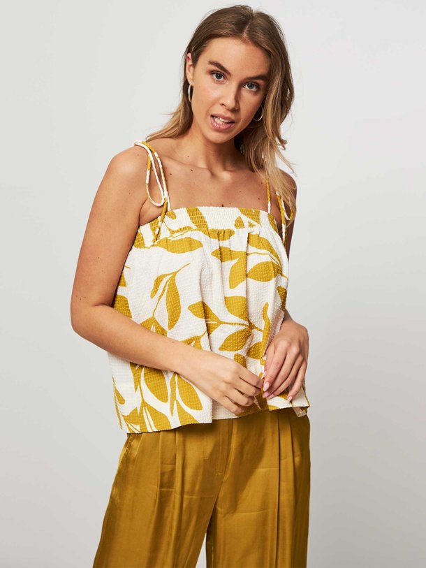 Ontdek de Ulivo geweven top met structuur en print van Second Female in de kleur mosterd bij Orangebag. Op werkdagen voor 21:45 besteld, morgen in huis.
