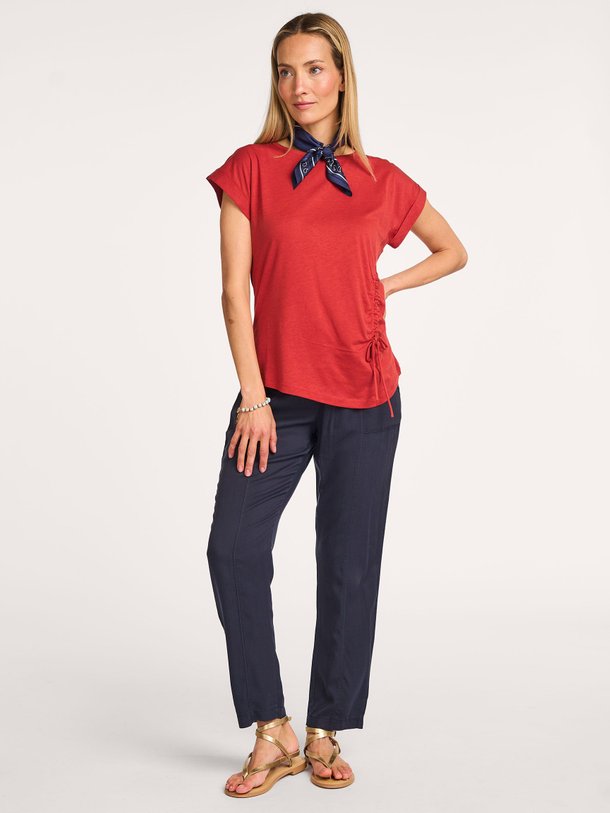Ontdek de Dalen lyocell/katoenmix T-shirt van La Fee Maraboutee in de kleur rood bij Orangebag. Op werkdagen voor 21:45 besteld, morgen in huis.