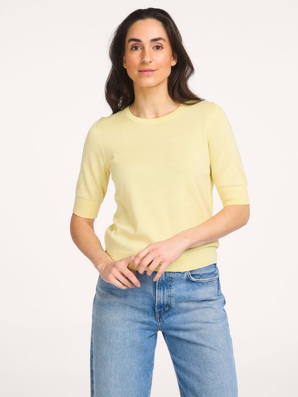 Ontdek de Katoen/viscosemix trui van Repeat in de kleur Lichtgeel bij Orangebag. Op werkdagen voor 21:45 besteld, morgen in huis.
