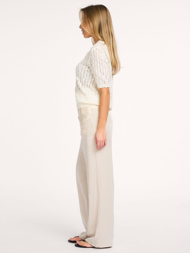 Ontdek de Agnete viscosemix broek van Modstrom in de kleur Zand bij Orangebag. Op werkdagen voor 21:45 besteld, morgen in huis.