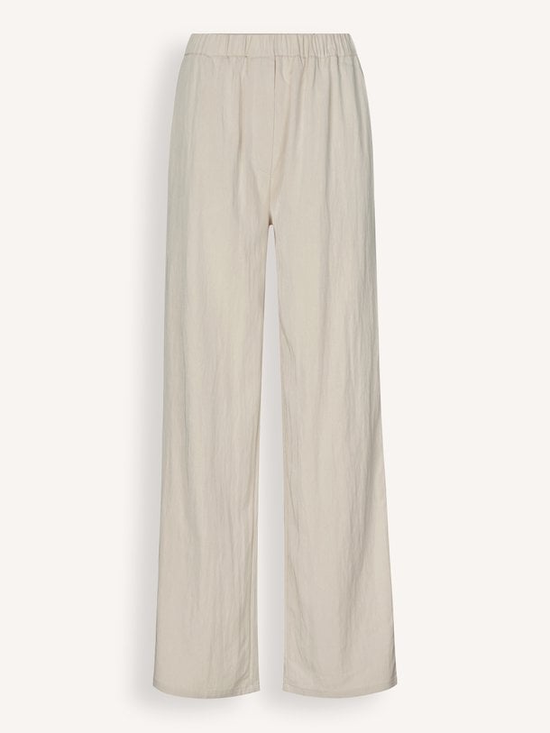 Ontdek de Agnete viscosemix broek van Modstrom in de kleur Zand bij Orangebag. Op werkdagen voor 21:45 besteld, morgen in huis.