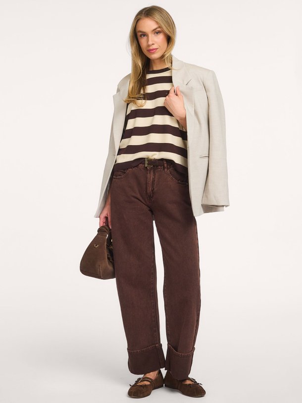 Ontdek de Mid waist loose fit jeans van Summum in de kleur Bruin bij Orangebag. Op werkdagen voor 21:45 besteld, morgen in huis.