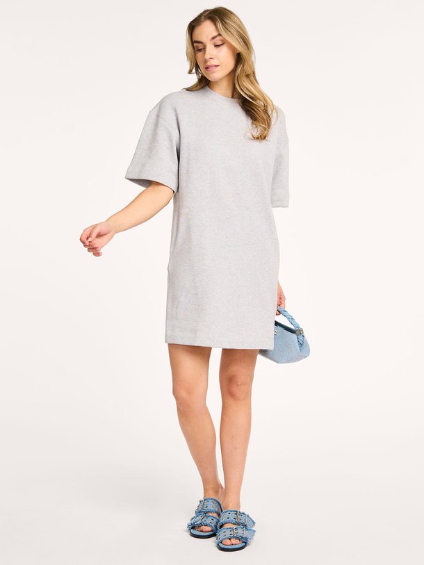 Ontdek de Katoenmix gemêleerde jurk van Yaya in de kleur grijs bij Orangebag. Op werkdagen voor 21:45 besteld, morgen in huis.