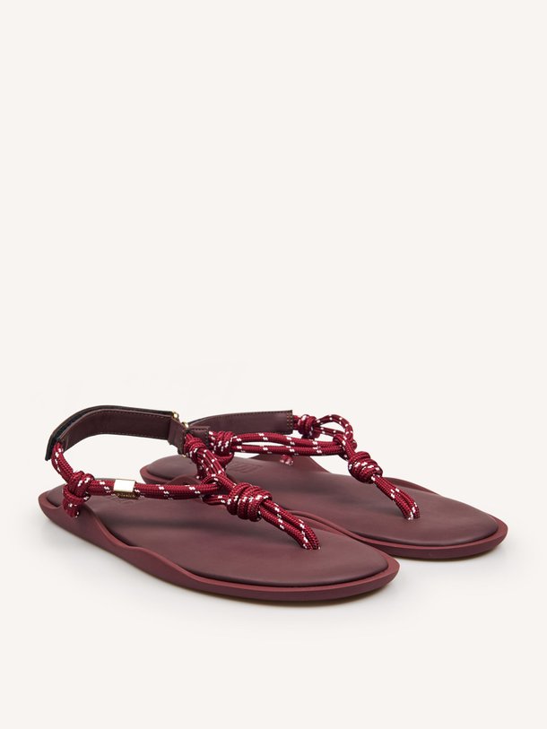 Ontdek de Flo lederen sandalen van Flowze in de kleur Bordeauxrood bij Orangebag. Op werkdagen voor 21:45 besteld, morgen in huis.