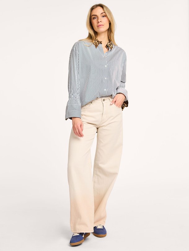 Ontdek de Viscose blouse met print van Summum in de kleur donkerblauw bij Orangebag. Op werkdagen voor 21:45 besteld, morgen in huis.