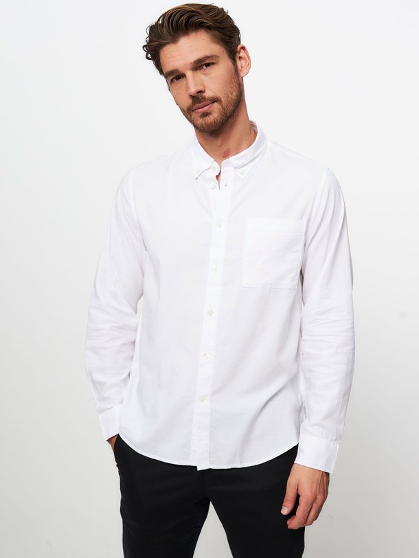 Ontdek de Arne katoen/modalmix overhemd van NN.07 in de kleur wit bij Orangebag. Op werkdagen voor 21:45 besteld, morgen in huis.