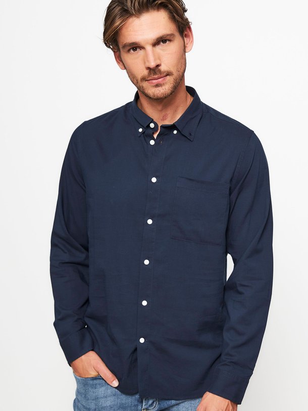 Ontdek de Arne katoen/modalmix overhemd van NN.07 in de kleur donkerblauw bij Orangebag. Op werkdagen voor 21:45 besteld, morgen in huis.