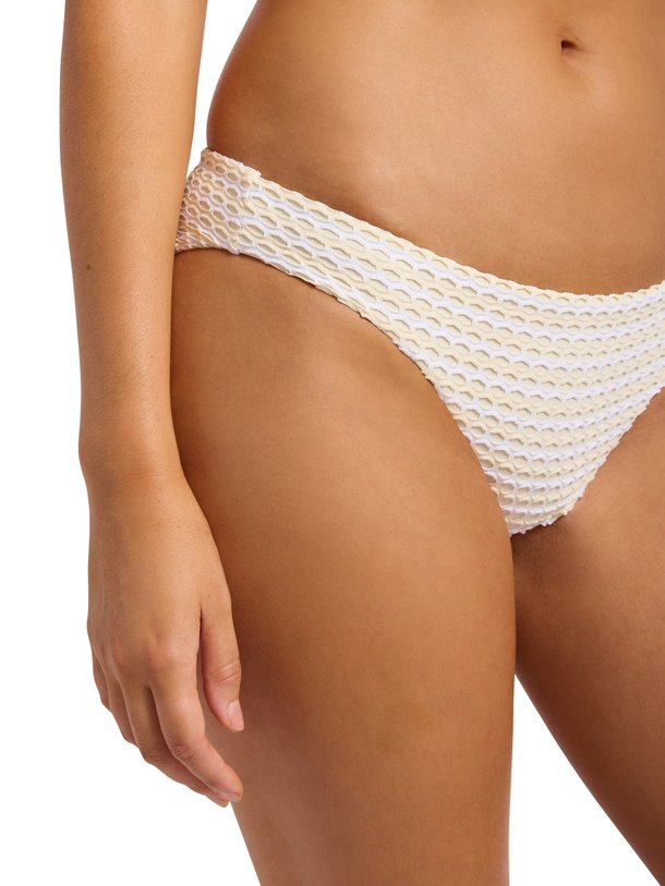 Ontdek de Hipster Pant van Seafolly bij Orangebag. Op werkdagen voor 21:45 besteld, morgen in huis.