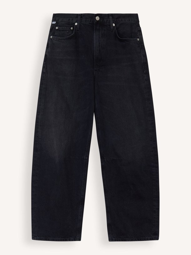 Ontdek de Miro mid waist barrel fit non-stretch jeans van Citizens of Humanity in de kleur zwart bij Orangebag. Op werkdagen voor 21:45 besteld, morgen in huis.