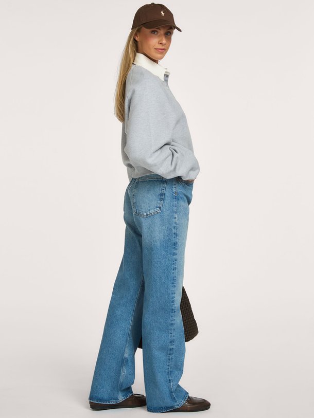 Ontdek de Caro Sweater van Deblon bij Orangebag. Op werkdagen voor 21:45 besteld, morgen in huis.