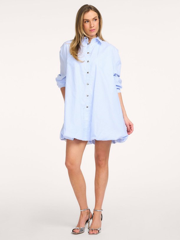 Ontdek de Sofia katoenen gestreepte jurk van Johny in de kleur Blauw bij Orangebag. Op werkdagen voor 21:45 besteld, morgen in huis.