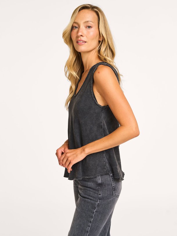 Ontdek de Sonoma katoenen slub top van American Vintage in de kleur zwart bij Orangebag. Op werkdagen voor 21:45 besteld, morgen in huis.