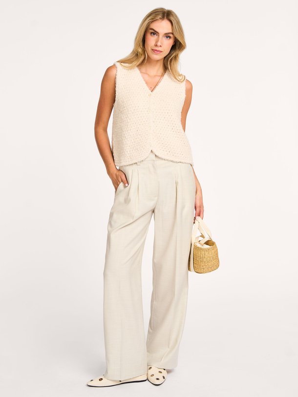 Ontdek de Sharo viscosemix wide leg broek van Second Female in de kleur zand bij Orangebag. Op werkdagen voor 21:45 besteld, morgen in huis.