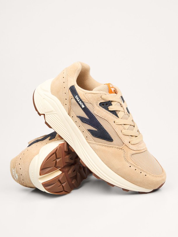 Ontdek de Shadow RGS suède sneakers van Hi-tec in de kleur Beige bij Orangebag. Op werkdagen voor 21:45 besteld, morgen in huis.