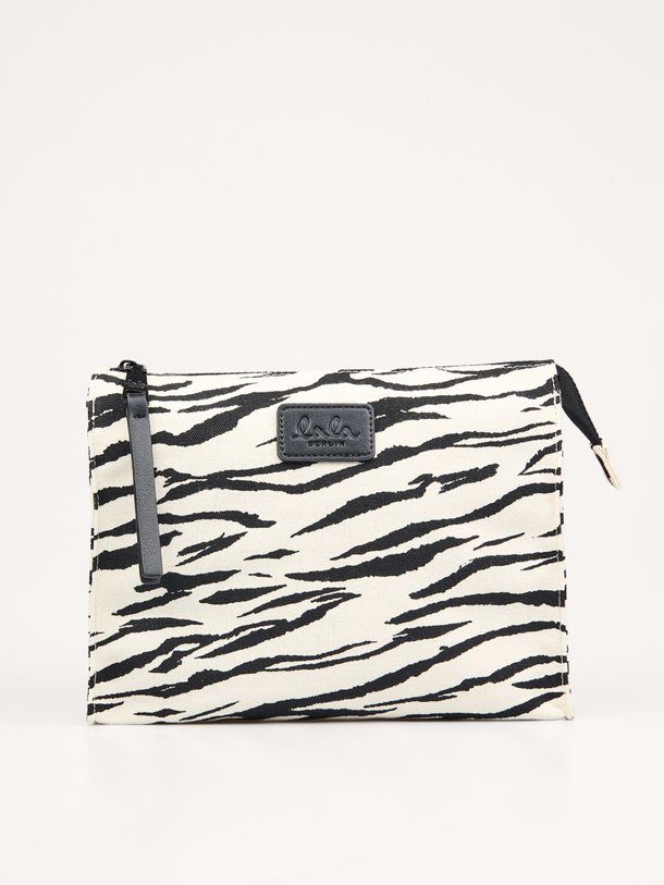 Ontdek de Pili katoenen pouch met print van Lala Berlin in de kleur Off-white bij Orangebag. Op werkdagen voor 21:45 besteld, morgen in huis.