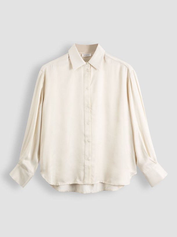 Ontdek de Louise viscose blouse van Alchemist in de kleur champagne bij Orangebag. Op werkdagen voor 21:45 besteld, morgen in huis.