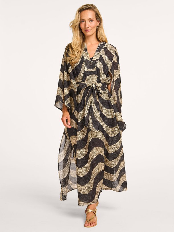 Ontdek de Anastasia organic cotton maxi jurk van The Belle Of The Beach in de kleur zwart bij Orangebag. Op werkdagen voor 21:45 besteld, morgen in huis.