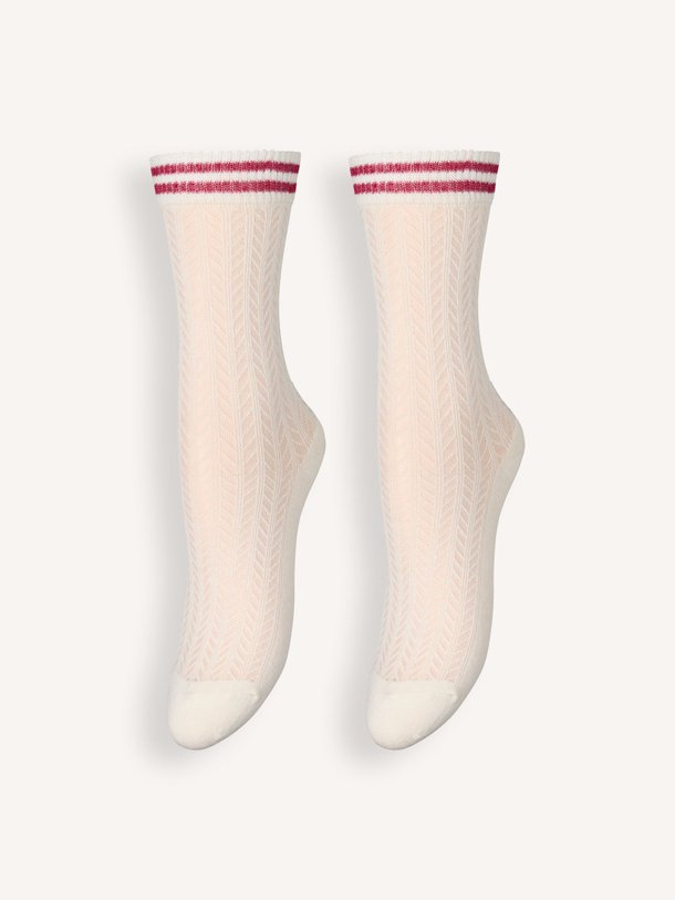 Ontdek de Zilla katoenmix sokken van Becksondergaard in de kleur Off-white bij Orangebag. Op werkdagen voor 21:45 besteld, morgen in huis.