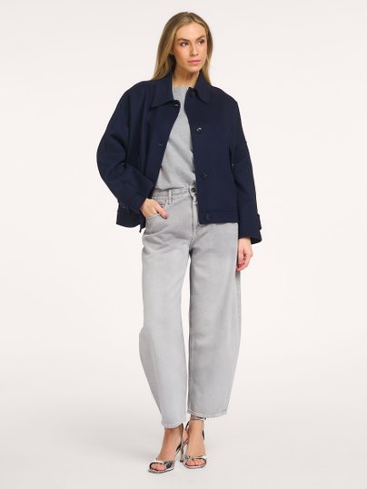 Ontdek de Jazzie mid waist barrel fit non-stretch jeans van Closed in de kleur Grijs bij Orangebag. Op werkdagen voor 21:45 besteld, morgen in huis.