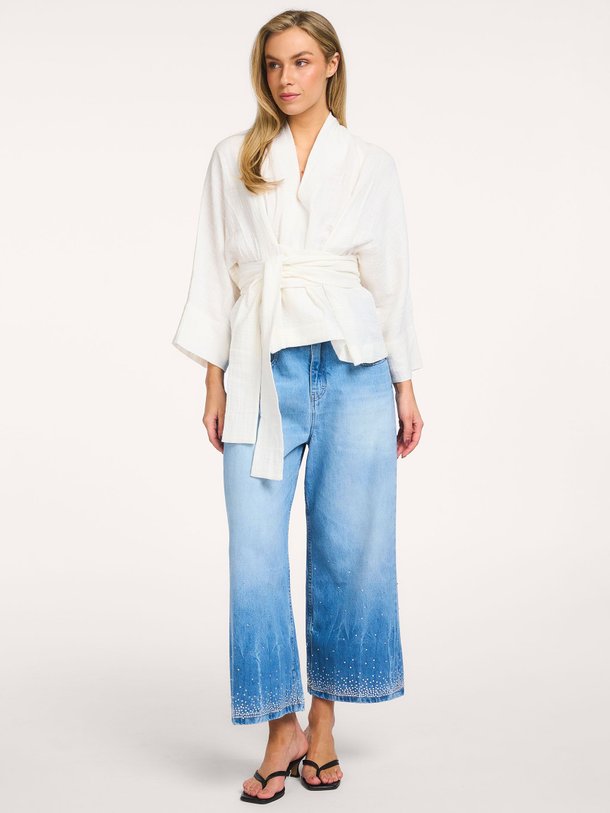 Ontdek de Beatrix low waist loose fit cropped jeans van Lois in de kleur Blauw bij Orangebag. Op werkdagen voor 21:45 besteld, morgen in huis.