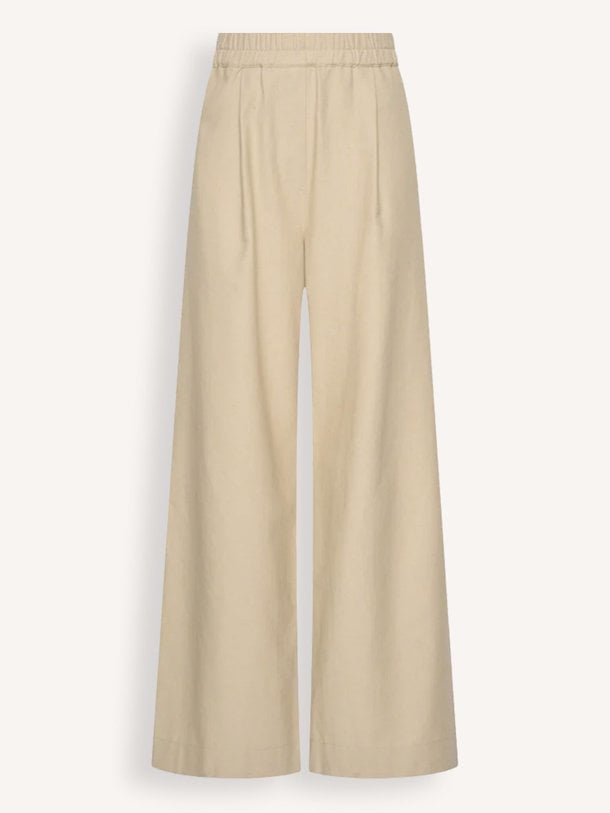 Ontdek de Benji katoen/linnenmix broek van By-Bar in de kleur Zand bij Orangebag. Op werkdagen voor 21:45 besteld, morgen in huis.