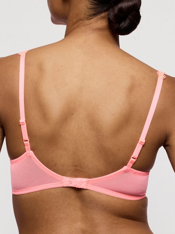 Ontdek de Annaelle mesh neon beha van Marie Jo in de kleur Perzik bij Orangebag. Op werkdagen voor 21:45 besteld, morgen in huis.