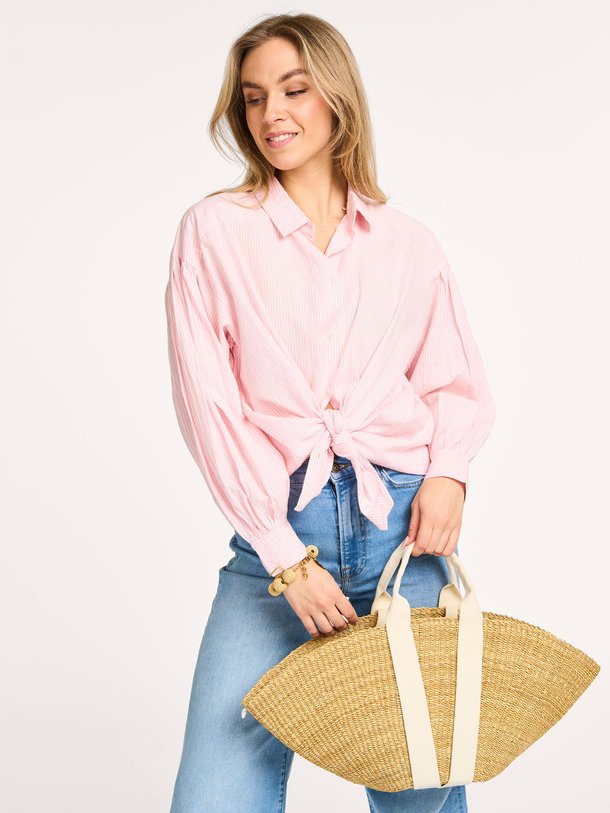 Ontdek de Sarah katoenen gestreepte blouse van By-Bar in de kleur roze bij Orangebag. Op werkdagen voor 21:45 besteld, morgen in huis.