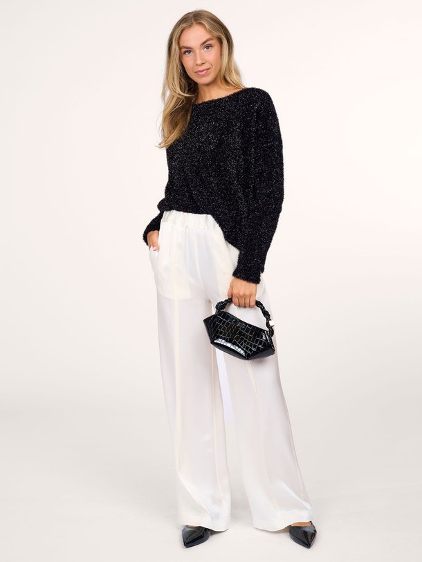 Ontdek de Viscosemix broek met stretch van Semicouture in de kleur crème bij Orangebag. Op werkdagen voor 21:45 besteld, morgen in huis.