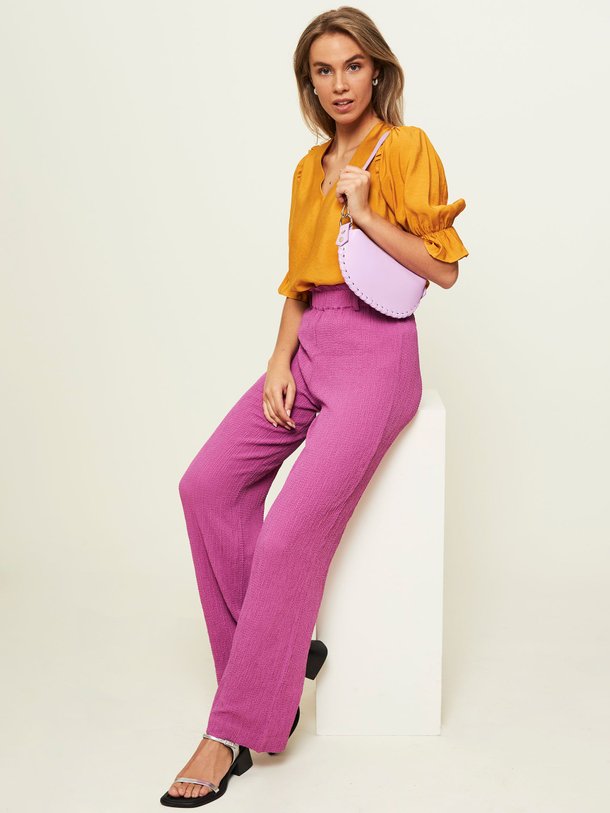 Ontdek de Hedy viscosemix wide leg stretch broek van Dante 6 in de kleur roze bij Orangebag. Op werkdagen voor 21:45 besteld, morgen in huis.