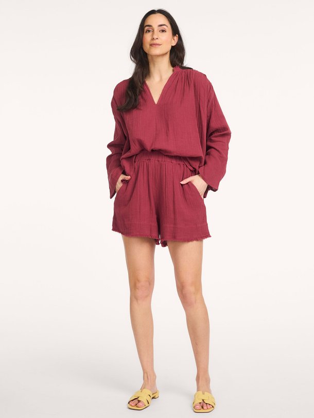 Ontdek de Moby katoenen short van Sea Me Happy in de kleur Bordeauxrood bij Orangebag. Op werkdagen voor 21:45 besteld, morgen in huis.