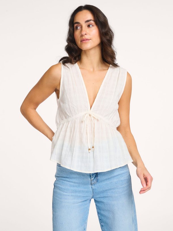 Ontdek de Meryl katoenen top van By-Bar in de kleur Off-white bij Orangebag. Op werkdagen voor 21:45 besteld, morgen in huis.
