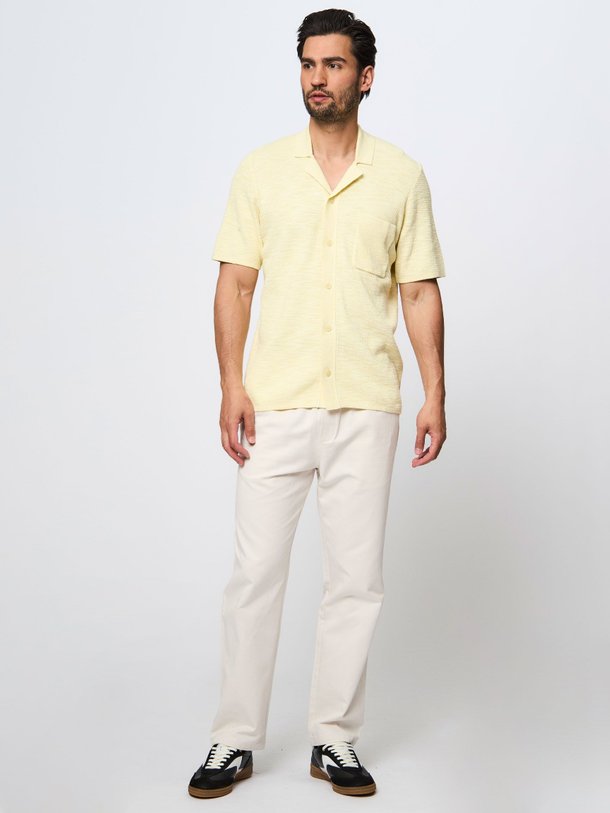 Ontdek de Larry katoen/linnenmix gemêleerd overhemd van Samsoe Samsoe in de kleur geel bij Orangebag. Op werkdagen voor 21:45 besteld, morgen in huis.