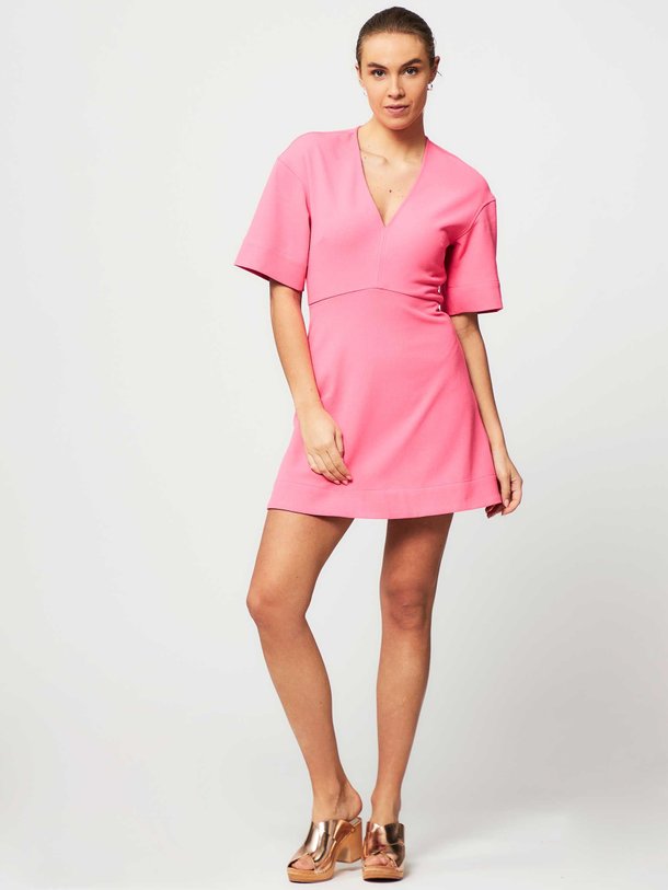 Ontdek de Viscosemix jurk van Ganni in de kleur roze bij Orangebag. Op werkdagen voor 21:45 besteld, morgen in huis.