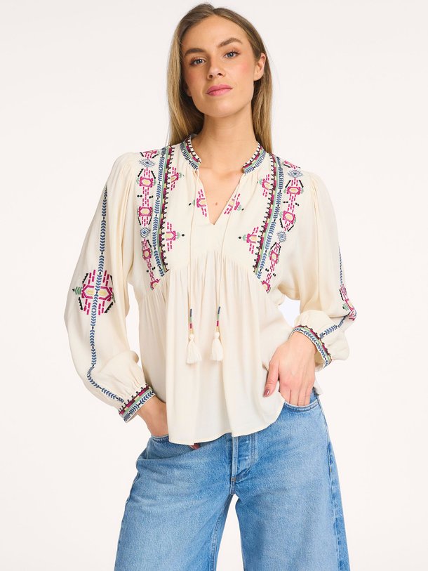 Ontdek de Tilt viscose top met borduursel van ba&sh in de kleur Ecru bij Orangebag. Op werkdagen voor 21:45 besteld, morgen in huis.