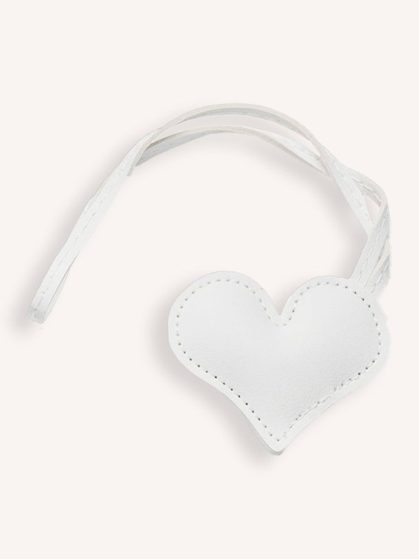 Ontdek de Heart bag charm van Bow19 in de kleur wit bij Orangebag. Op werkdagen voor 21:45 besteld, morgen in huis.