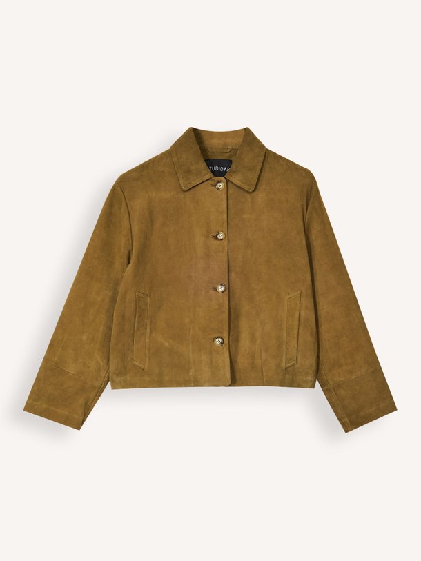Ontdek de Elaine suède jack van Studio AR in de kleur Groen bij Orangebag. Op werkdagen voor 21:45 besteld, morgen in huis.