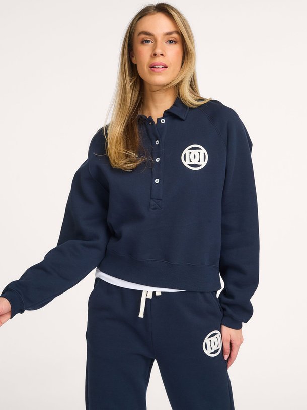 Ontdek de Lotte katoenen polo sweater van Deblon in de kleur Donkerblauw bij Orangebag. Op werkdagen voor 21:45 besteld, morgen in huis.
