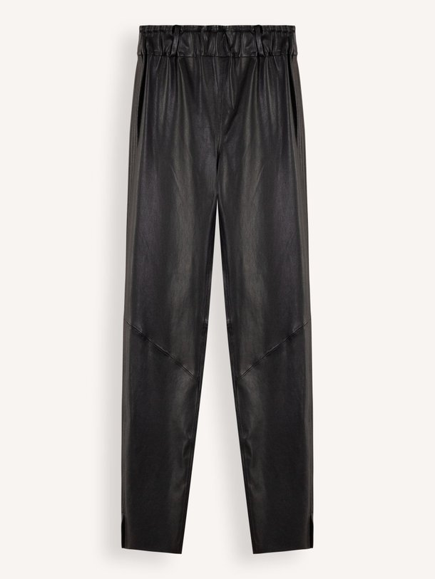 Dna Pax - Lederen Broek - Zwart Ontdek de Pax lederen broek van Dna in de kleur zwart bij Orangebag. Op werkdagen voor 21:45 besteld, morgen in huis.